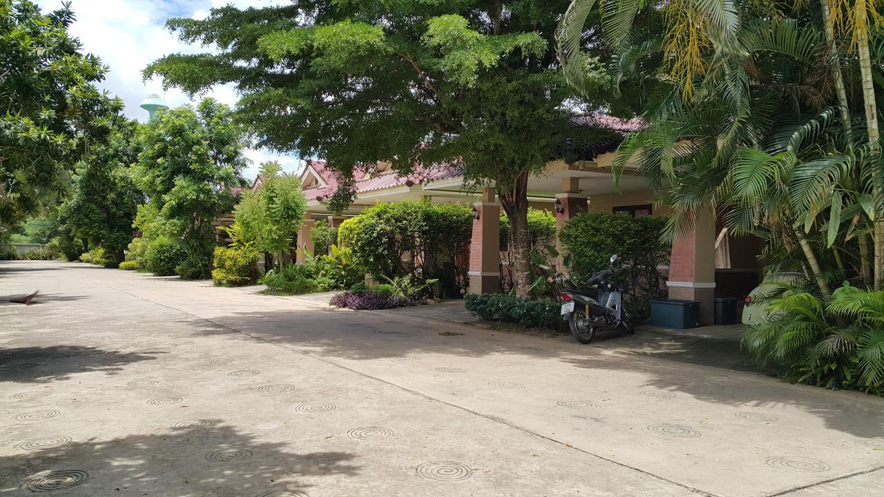 Garden Corner Resort & Hotel Phitsanulok Dış mekan fotoğraf